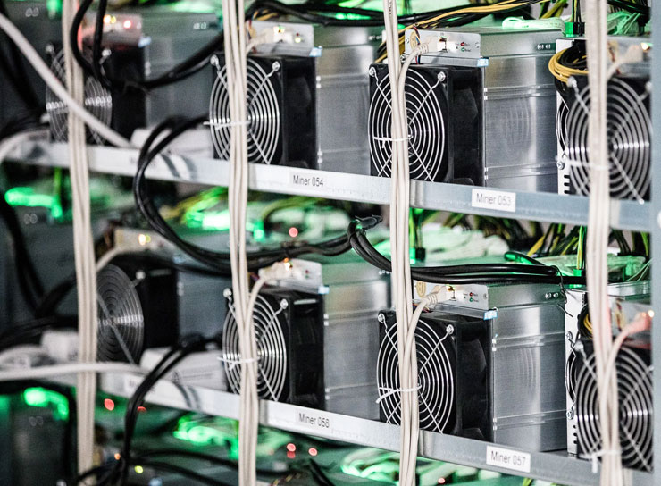Designing cryptocurrency mining farms